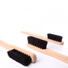 LARGE/MEDIUM/SMALL WOOLD BRUSH